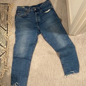 Women’s Levi’s 501 cropped straight Jean